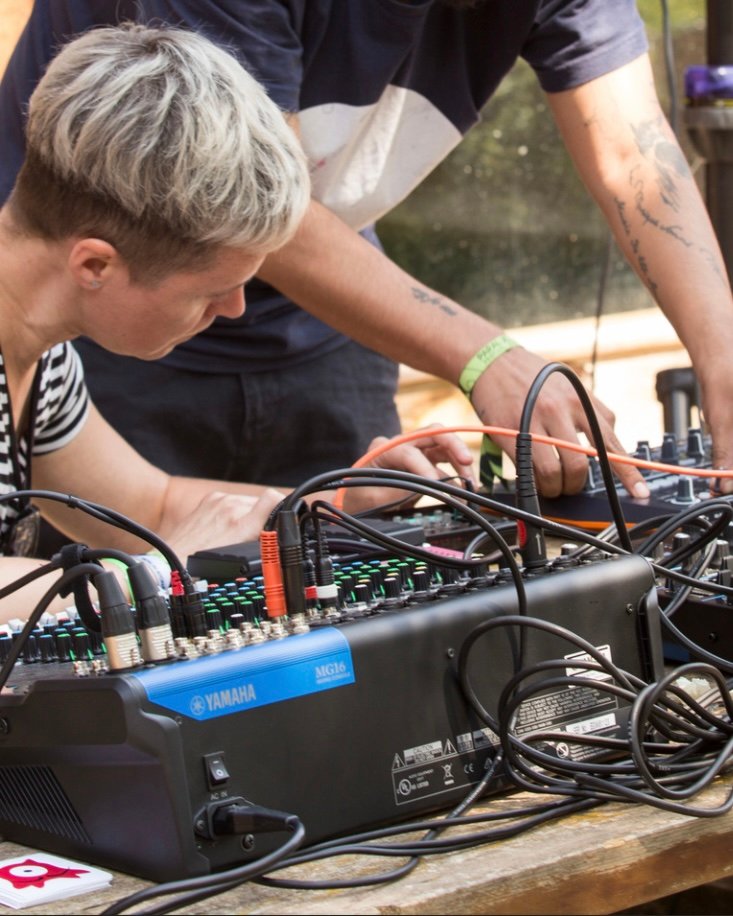 Perchè andare “oltre il dancefloor” è più importante che mai: i laboratori di Paral·lel Festival