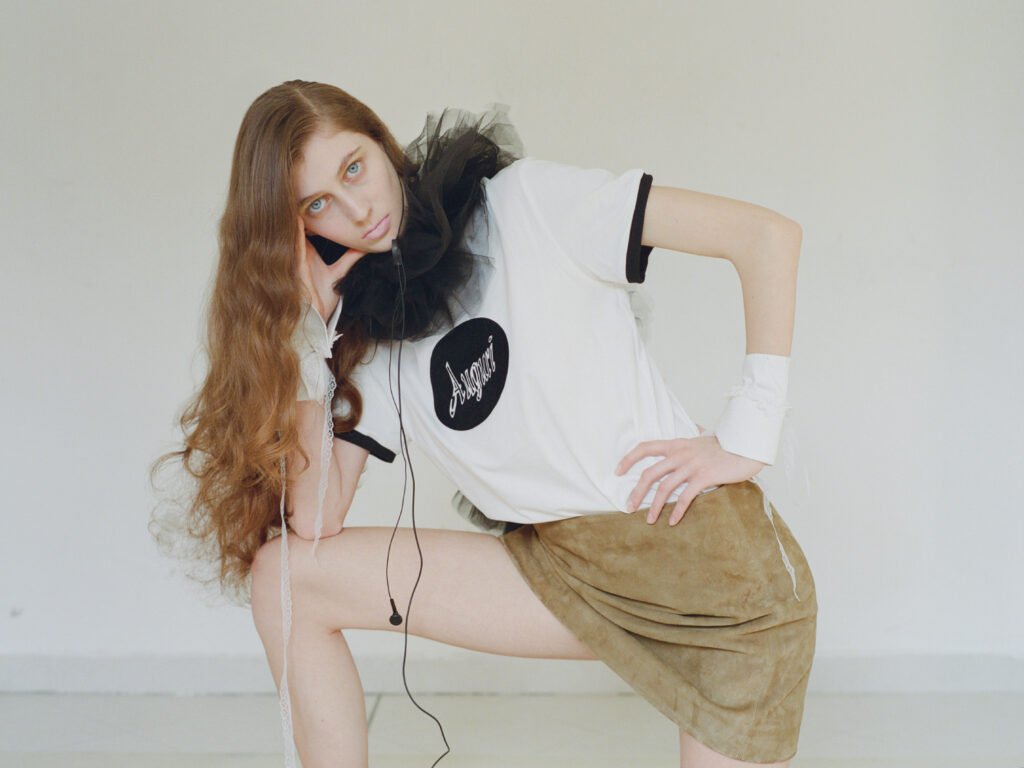 linda wears T-Shirt OLOAPITREPS, Skirt SOEUR, accessories LESSICO FAMILIARE 